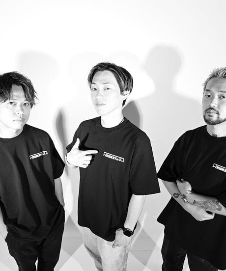 【Whiskey&Co. オリジナル　T-シャツ】　色：黒/ 白　サイズ：M/ L/ XL