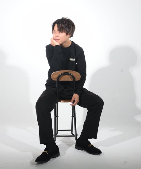 【Whiskey&Co. オリジナル　ロングスリーブ Tシャツ】　色：黒/ 白　サイズ：M/ L/ XL
