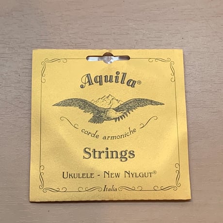 AQ-TLG /Aquila　15U 　LOW-G　４本セット  (テナー用)(ナイルガット弦)(白)