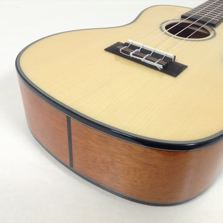KALA(カラ) 　KA-SCG　コンサートウクレレ　スプルース×マホガニー