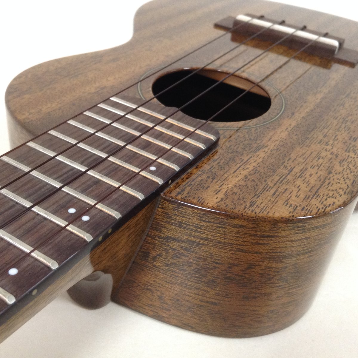 KIWAYA(キワヤ) KPC-1M #206024 コンサートウクレレ マホガニー単板  