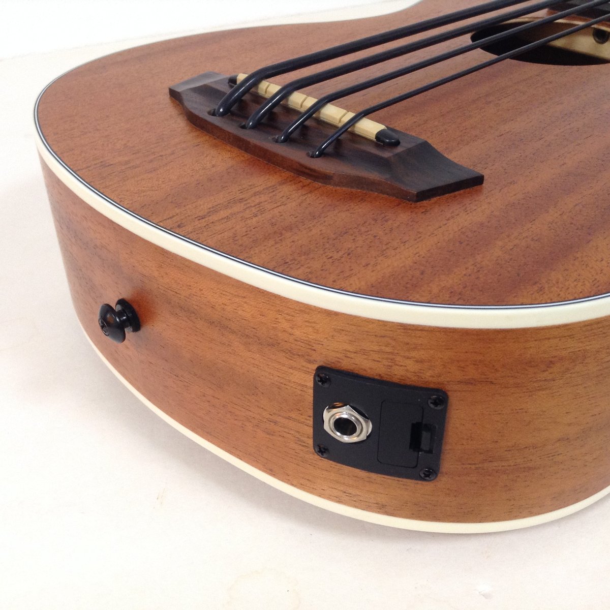 KALA(カラ) U-BASS SCOUT-FS ウクレレベース(ケース付) | ウクレレ通販