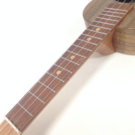 KoALOHA Opio(コアロハオピオ)　KCO-10 　コンサートサイズ 　アカシア単板　 ケース付き