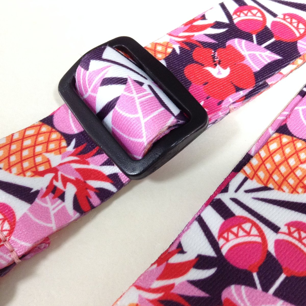 ウクレレストラップ FWS15-7130 リーフ＆パイナップル柄 ピンク