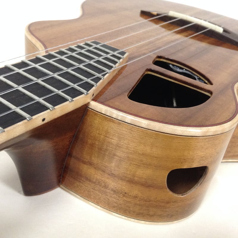 L.Luthier（エルルシアー） Le Light Koa コンサートウクレレ アカシア