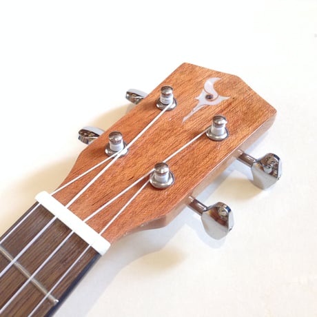 DCT　DUC-450　スプルース単板　コンサートウクレレ
