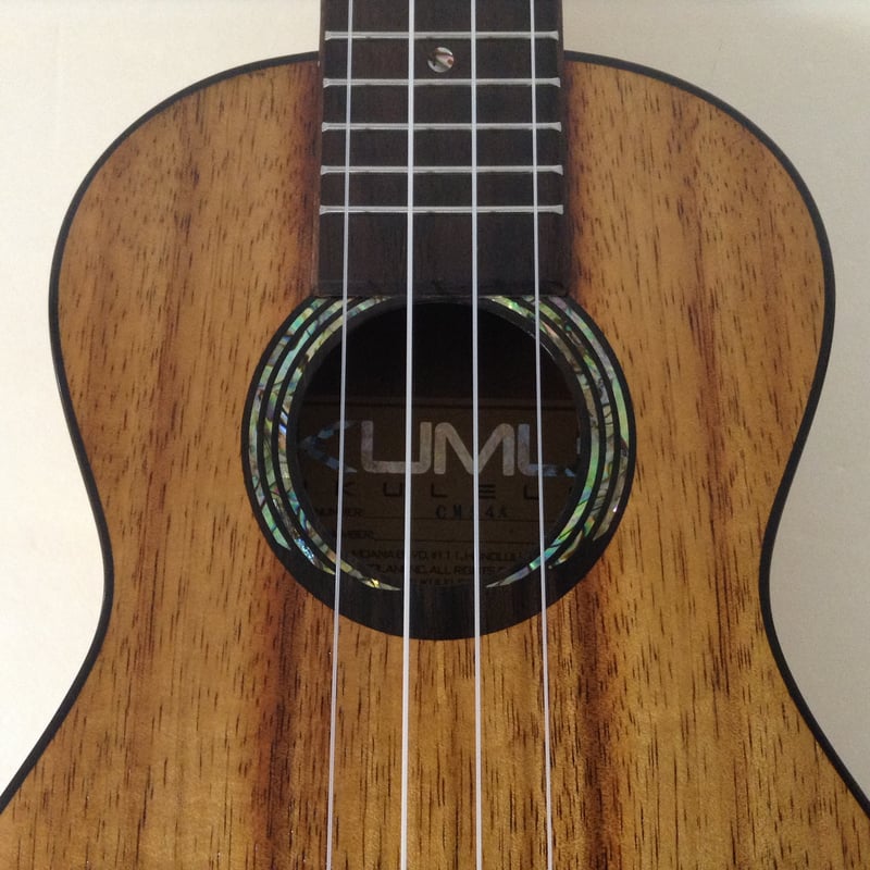 KUMU(クム) CM54A コンサートウクレレ ハワイアンコア (ケース付き