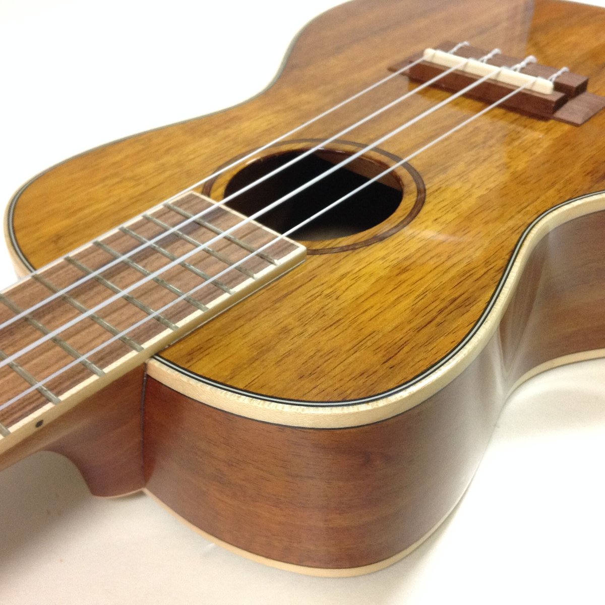 Fender フェンダー テナーウクレレ KOA 喰っ NOHEA