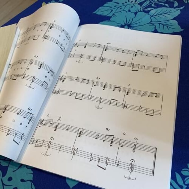 ビギナーのためのやさしいウクレレソロ80曲 やさしいウクレレソロ曲集