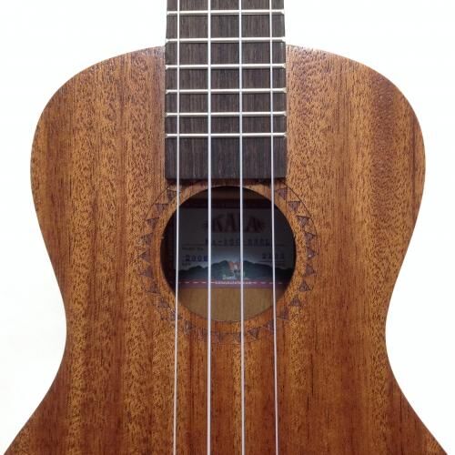 KARA ウクレレ　美品　チュナー付き 楽天市場】KALA カラ ウクレレ KA-S ソプラノ チューナー付 マホガニー