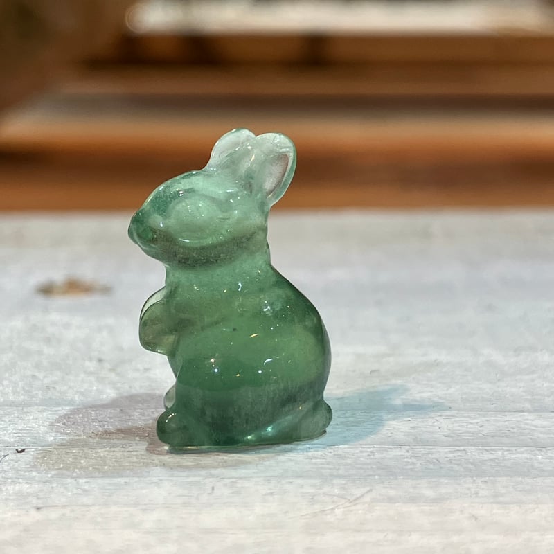 フローライトのうさぎカービング O | asterisk