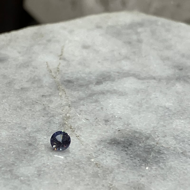 ベニトアイト ルース C | asterisk