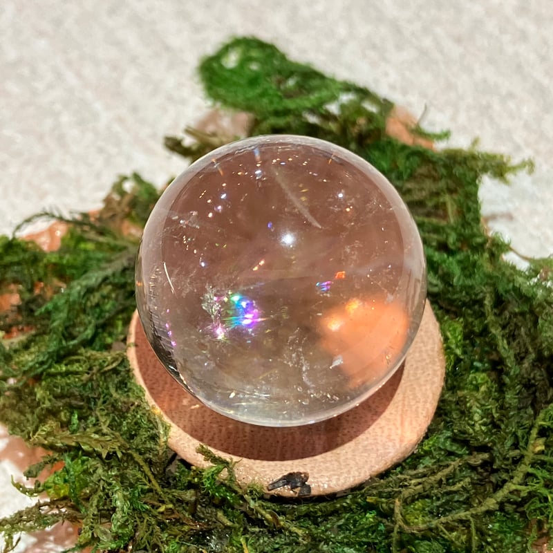 ブラジル産アイリスクォーツスフィア 苔台付き B | asterisk