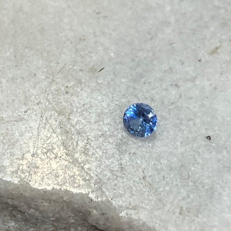 ベニトアイト ルース B | asterisk