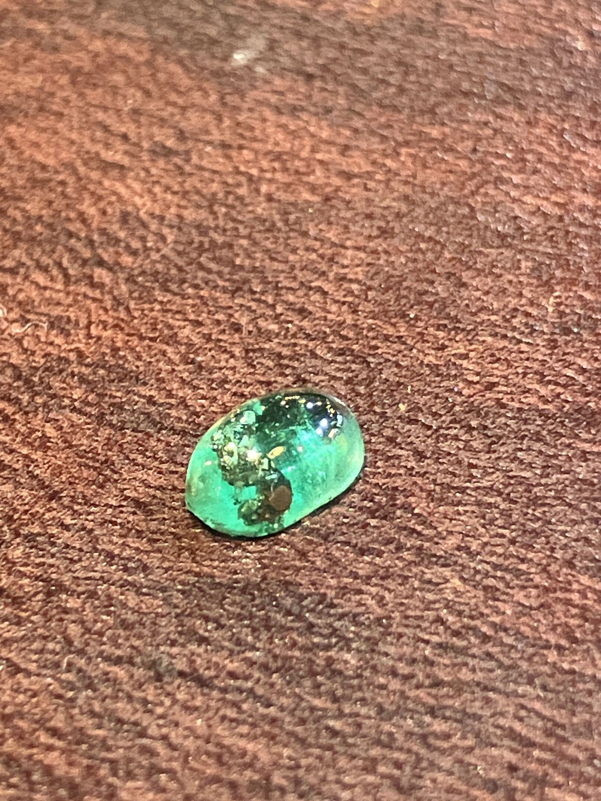 コロンビア産パイライトinエメラルド | asterisk