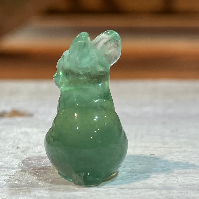 フローライトのうさぎカービング O | asterisk