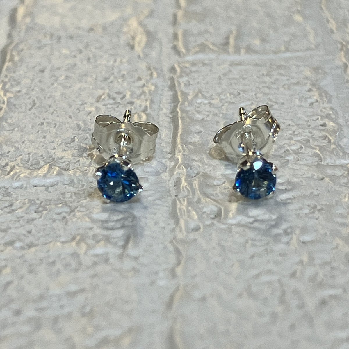 ロンドンブルートパーズのピアス | asterisk