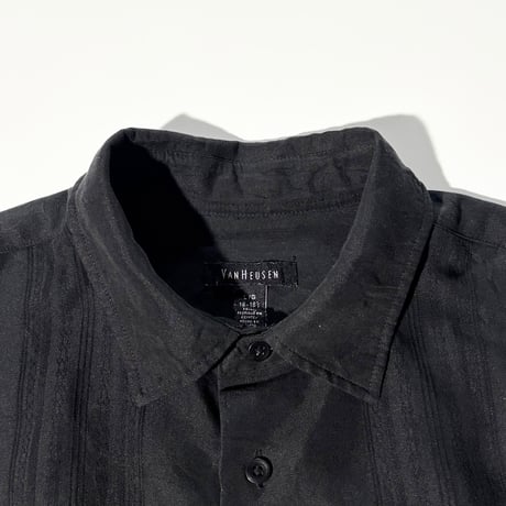 VAN HEUSEN shirt