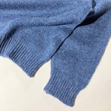 vintage vneck wool Knit