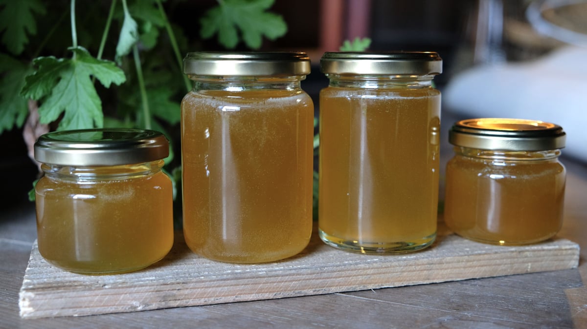 在来種 ニホンミツバチ 生蜂蜜無添加、垂れ蜜、非加熱瓶