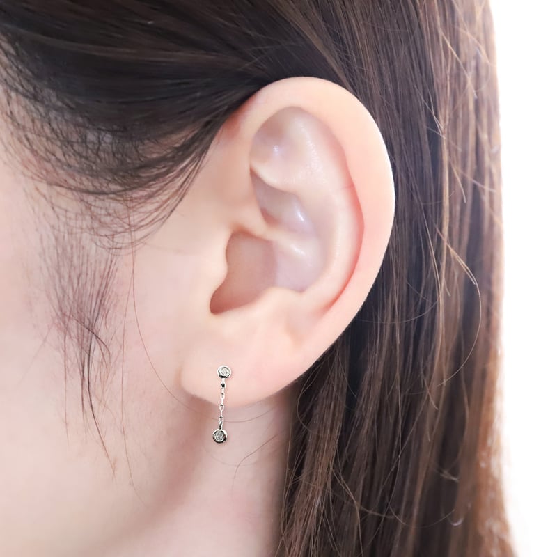 ☆1.20ct☆✨変形ダイヤモンド揺れるK18ピアスイヤリング