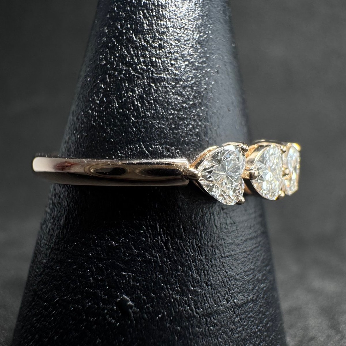 DECOUVERTE ダイヤ　ハーフエタニティーリング K18PG 0.775ct ハートシェイプダイヤモンド ハーフエタニティ