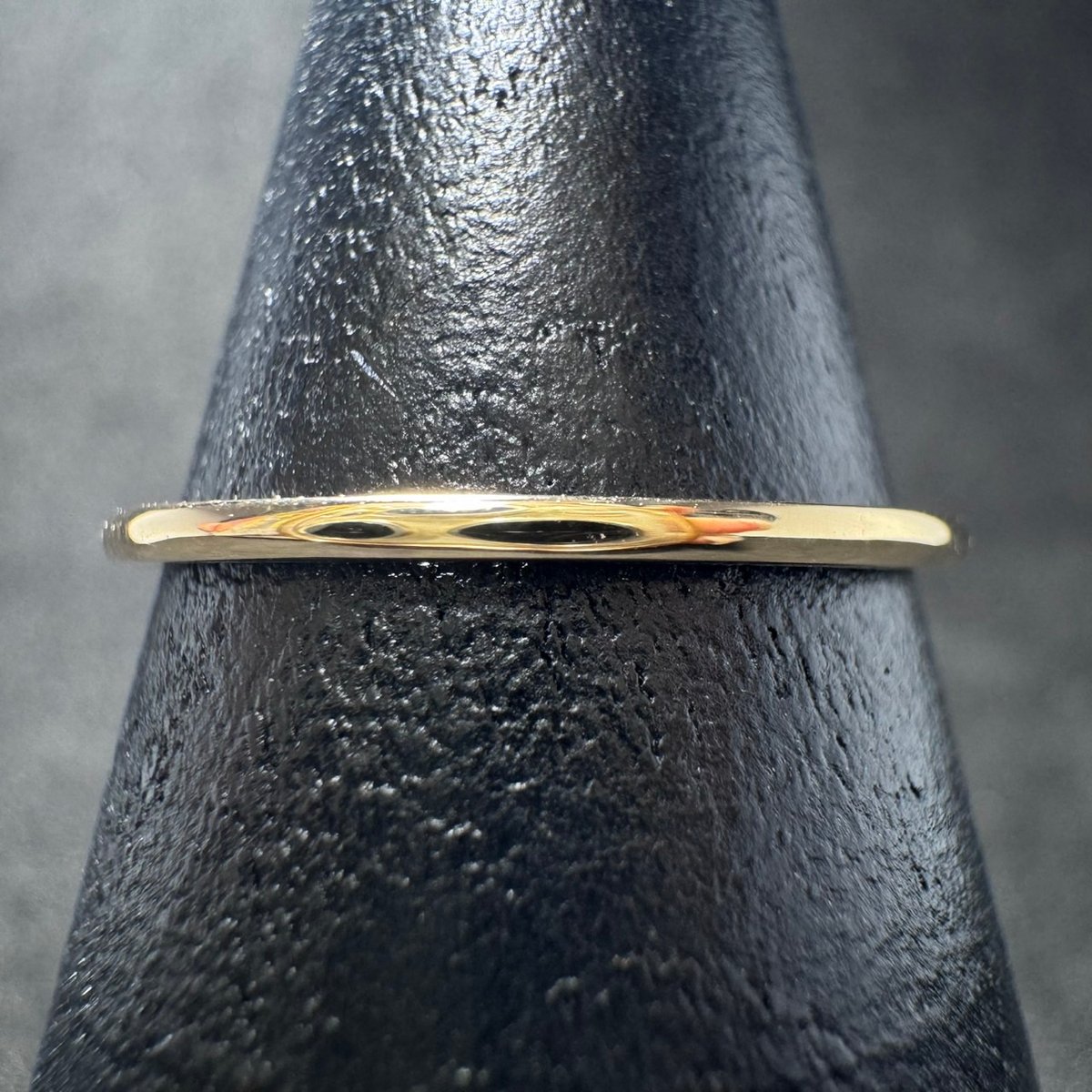 K18YG 0.09ct エメラルドカット ダイヤモンド リング | 日本最大