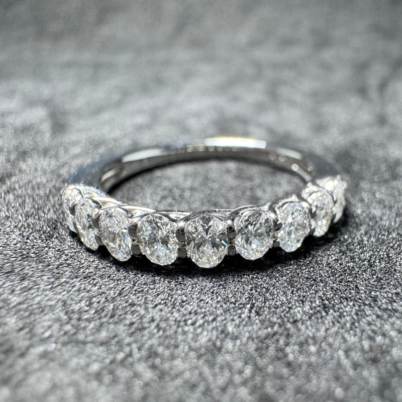 Pt950 0.70ct オーバルカット ダイヤモンド エタニティリング | 日本