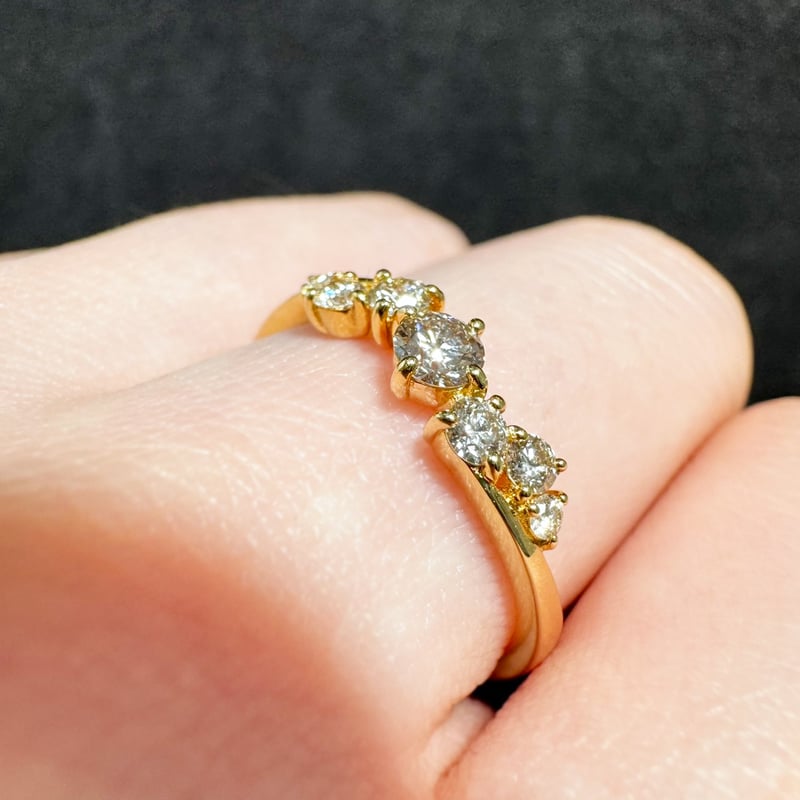 K18YG 0.32ct ランダムグラデーション ダイヤモンドリング | 日本最大  