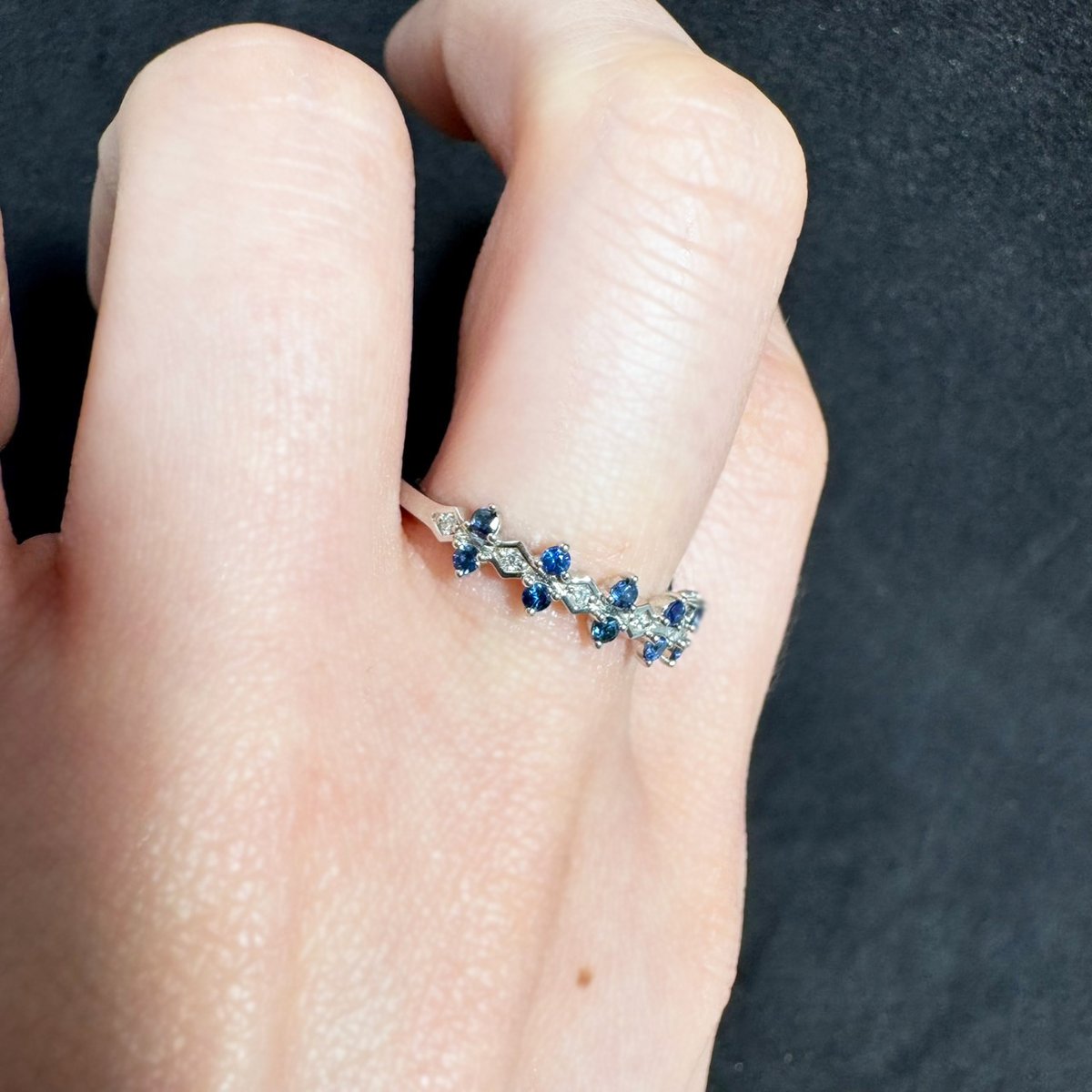 Ptシンプルデザインリング Pt950 0.25ct サファイア デザインリング | 日本最大級の品揃え