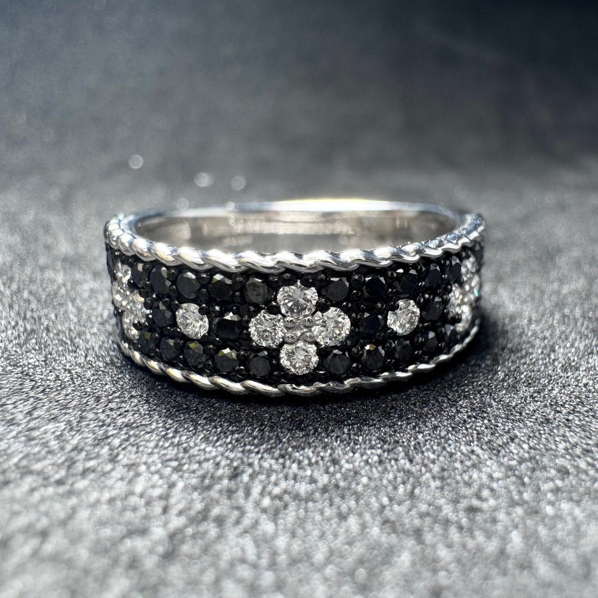 【ツジヨシエ様】0.529ct/0.385ct　ブラウンダイヤモンド　リングPT Pt900 0.385ct ブラックダイヤモンド リング | 日本最大級の品