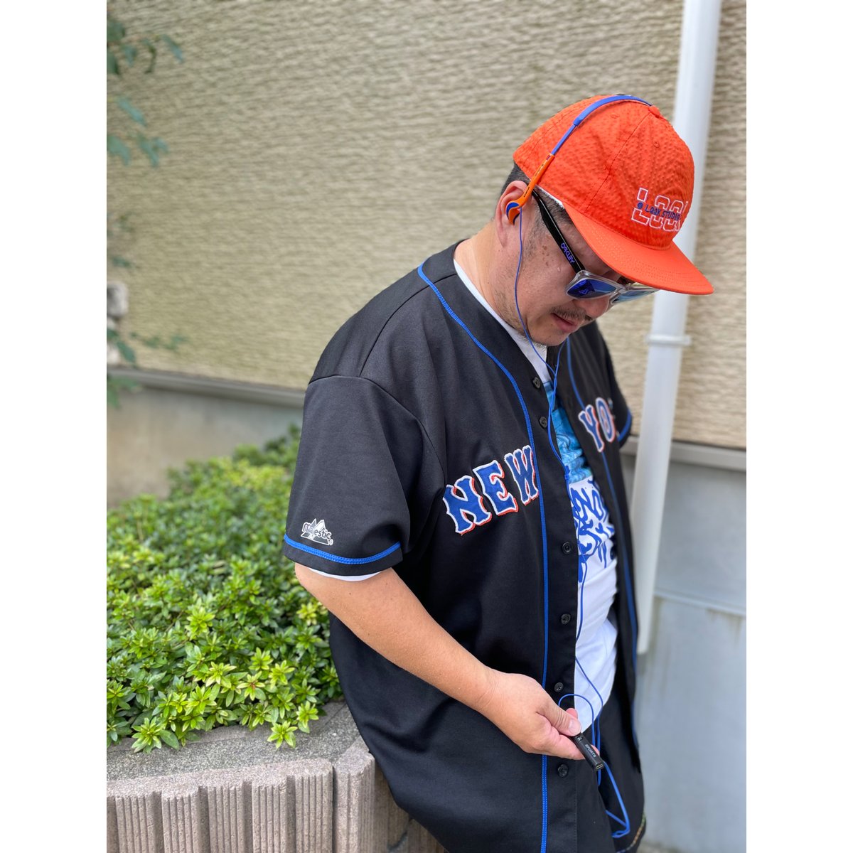 150 sports Stereo Headphone & Converter Set (伊藤