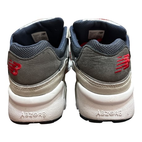 New Balance x No Vacancy ML850NVB