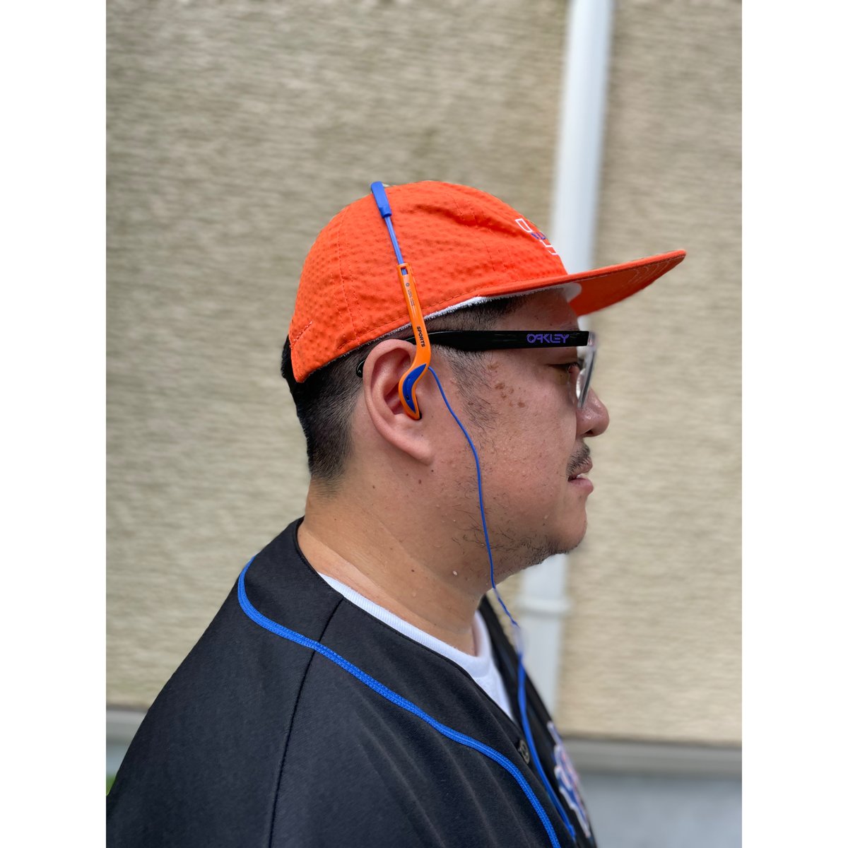 150 sports Stereo Headphone & Converter Set (伊藤