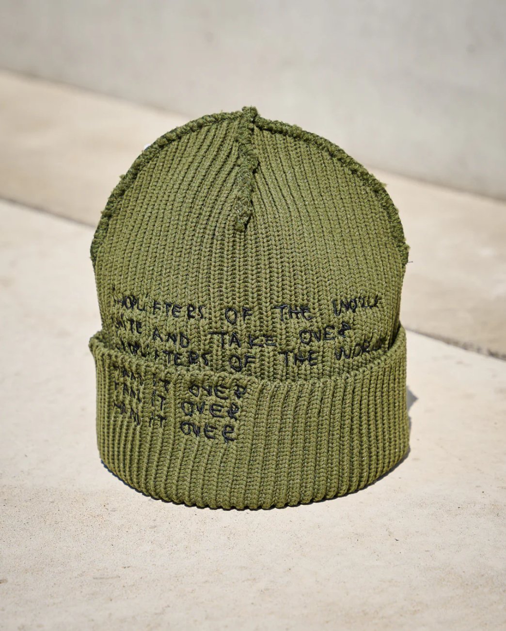 SALE GARBAGE Inside Out Cuff Beanie (Olive) | 伊藤商店