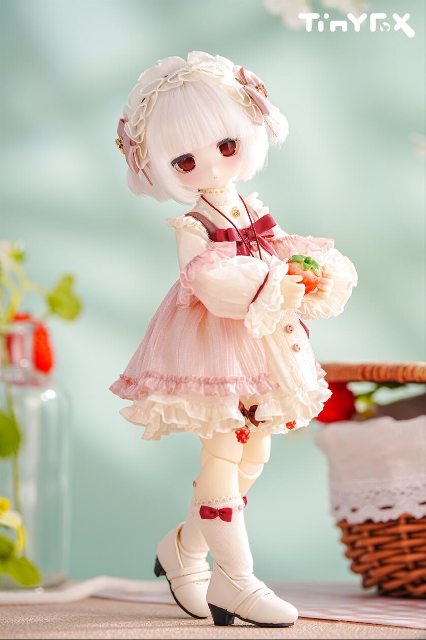 まゆさん専用❤️ストロベリーチョコ❤️ロリポップ❤️ドールチャーム❤️ハンドメイド TinyFox「ストロベリー」 メリアン【Meira】1/6スケールMJDドール フル