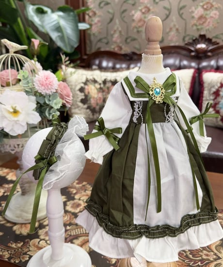 刺繍とリボン刺繍のワンピース୨୧大人サイズ　ドール服　アウトフィット 刺繍とリボン刺繍のワンピース୨୧大人サイズ ドール服 アウト