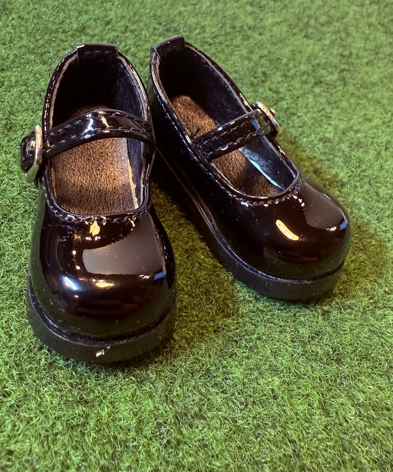 MIHO MATSUDA 4ストラップシューズ L Enamel 4 Strap Shoes by Miho Matsuda