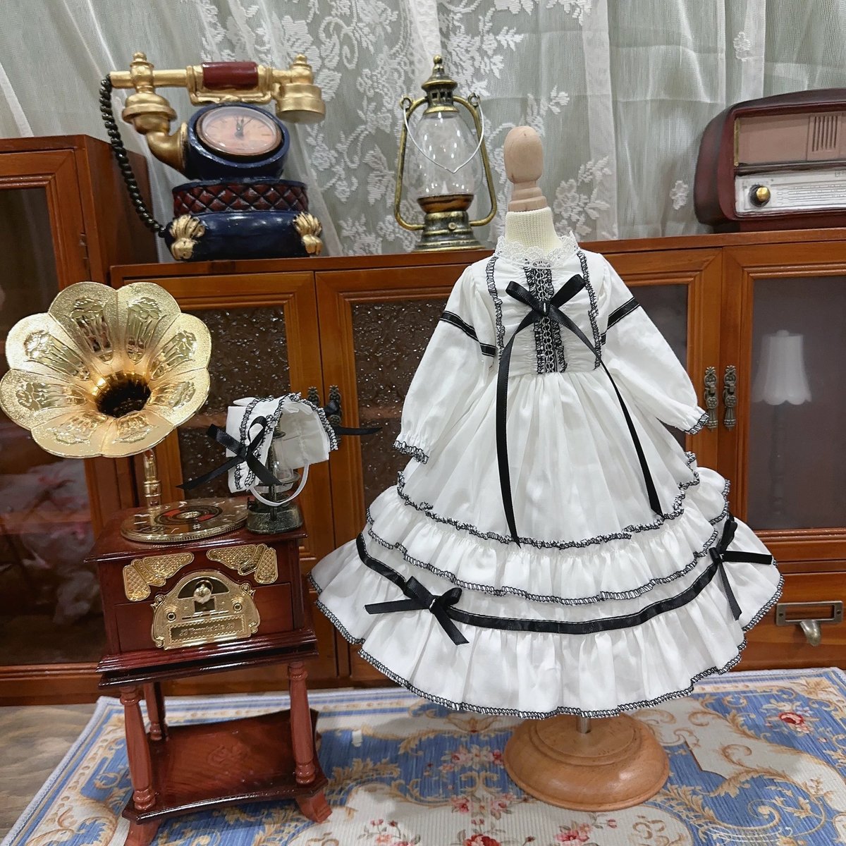 ドールアウトフィット　1/6  ミニチュア  ハンドメイド Amazon | ドール用アウトフィット ST151 レトロドレス セット 1