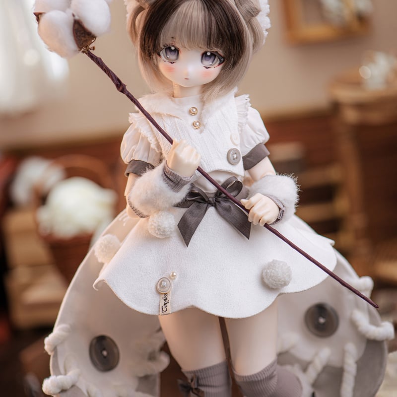 J642＃賞味期限(PET)小森林切り売り海外人物女の子 J642＃賞味期限(PET)小森林切り売り海外人物女の子