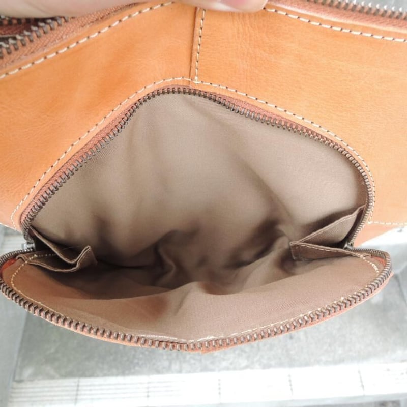 新品 送料込み☆通常15000円 ショルダーバッグ☆牛革 前ポケット 15000円 ショルダーバッグ☆牛革 前ポケット | MITT