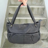 19800円☆大き目ショルダー バッグ A4ラクラク☆牛革 外ポケット | MITT 