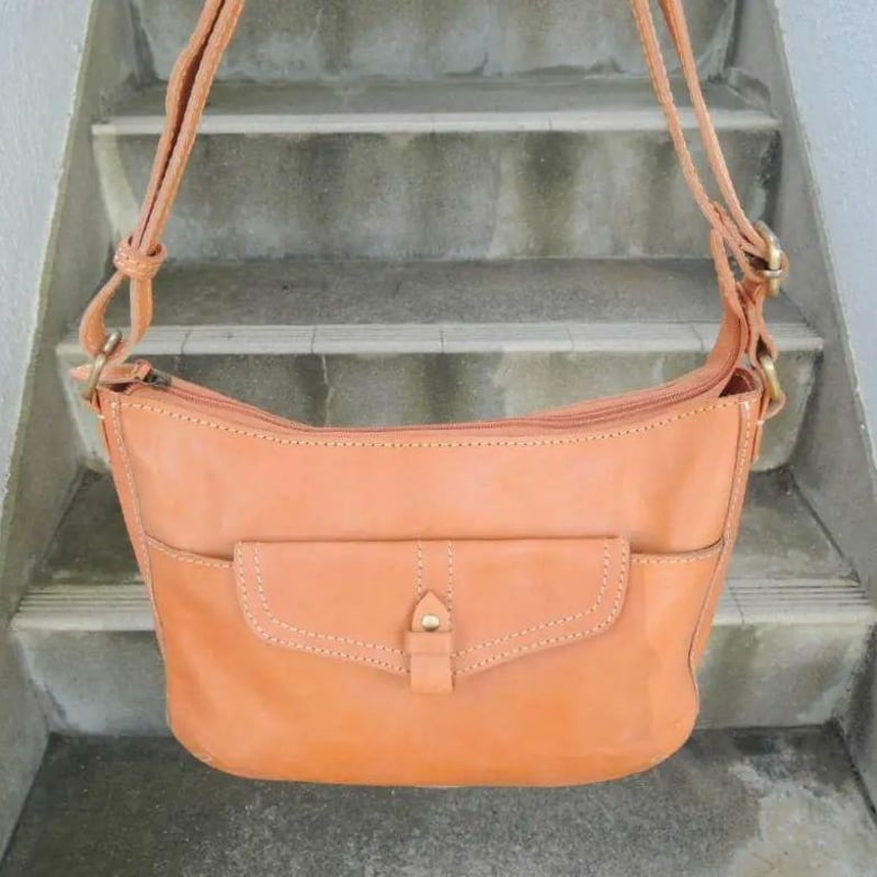 15800円 ショルダーバッグ☆牛革 前ポケット | MITT