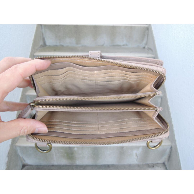 15000円 スマホも入る！ 送料込☆お財布 ショルダー 牛革☆大容量  