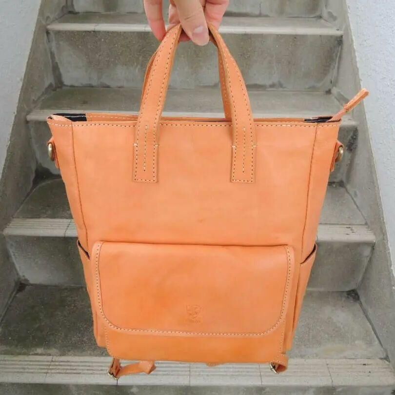 新品 18800円☆3WAY リュック ☆ハンド ショルダー バッグ 牛革 A4 新品 18800円☆3WAY リュック ☆ハンド ショルダー バッグ 牛革 A4