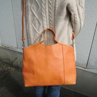14800円 2WAYショルダー ハンド バッグ☆牛革☆タグ無し