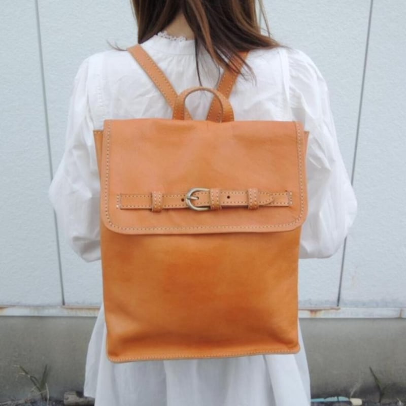 16800円☆スクエア 牛革 リュック A4 ベルトデザイン☆ | MITT