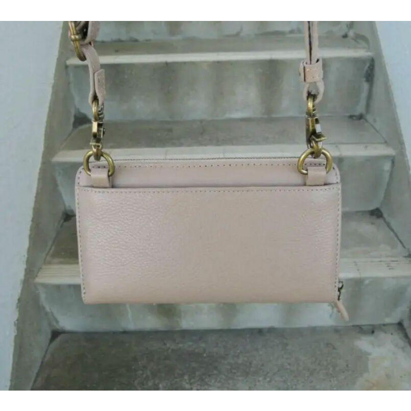 15000円 スマホも入る！ 送料込☆お財布 ショルダー 牛革☆大容量  