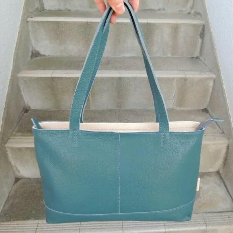 大容量☆牛革 18500円 トートバッグ☆A4☆天ファスナー | MITT 