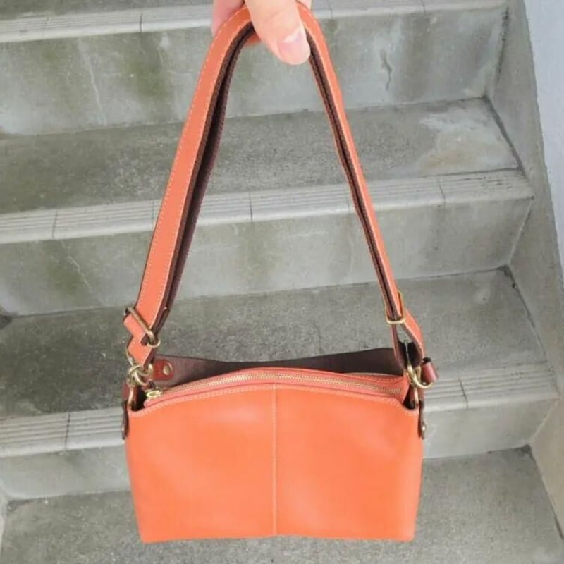 17800円☆ 2WAY ハンド ショルダー バッグ ☆やわらか牛革 17800円☆ 2WAY ハンド ショルダー バッグ ☆やわらか牛革